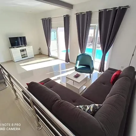 Villa House 