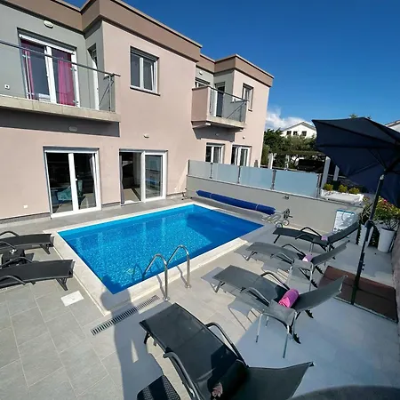 Villa House 